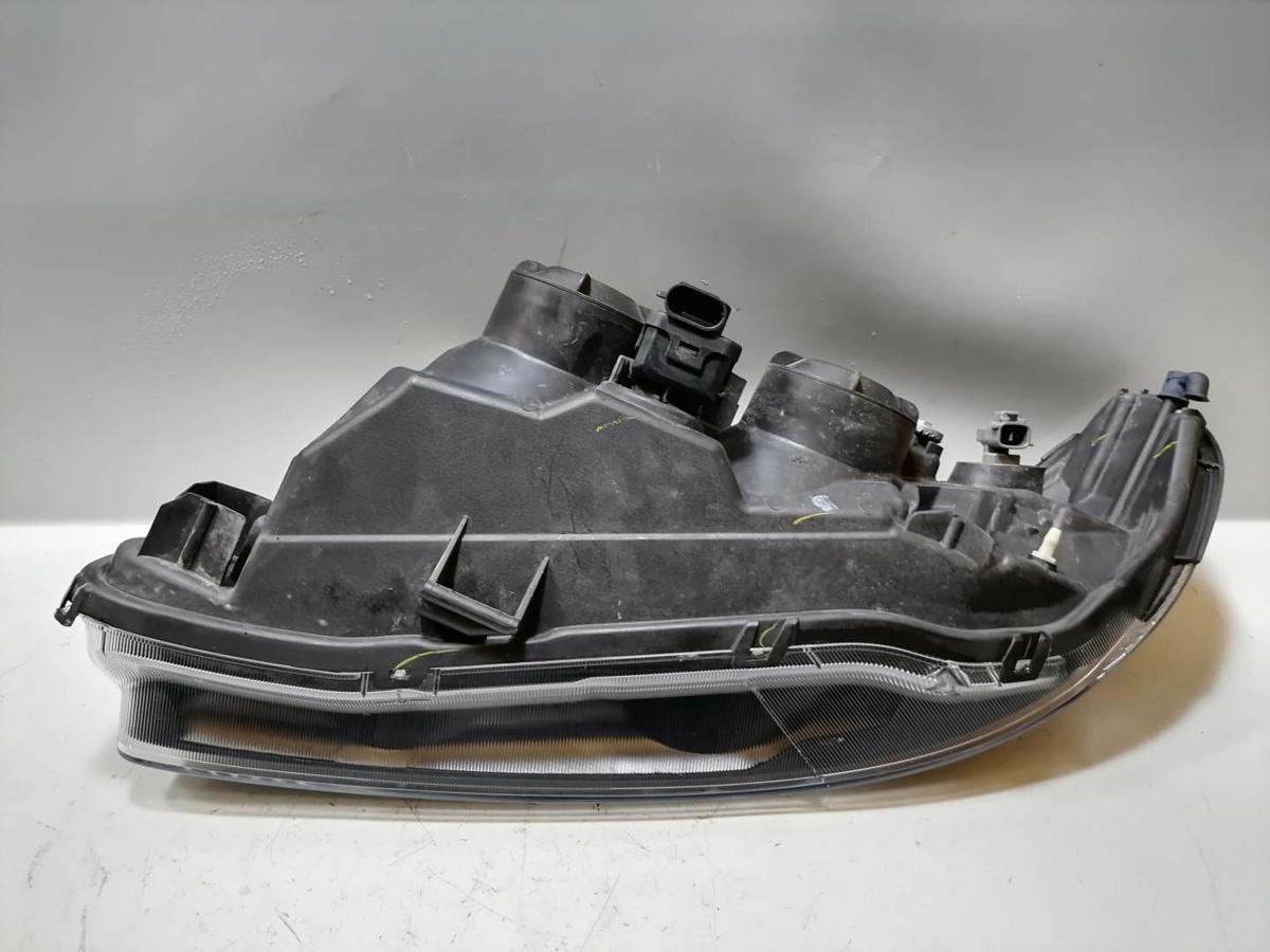 Nissan Almera N16 original Scheinwerfer vorn rechts Halogen Facelift Bj.2002